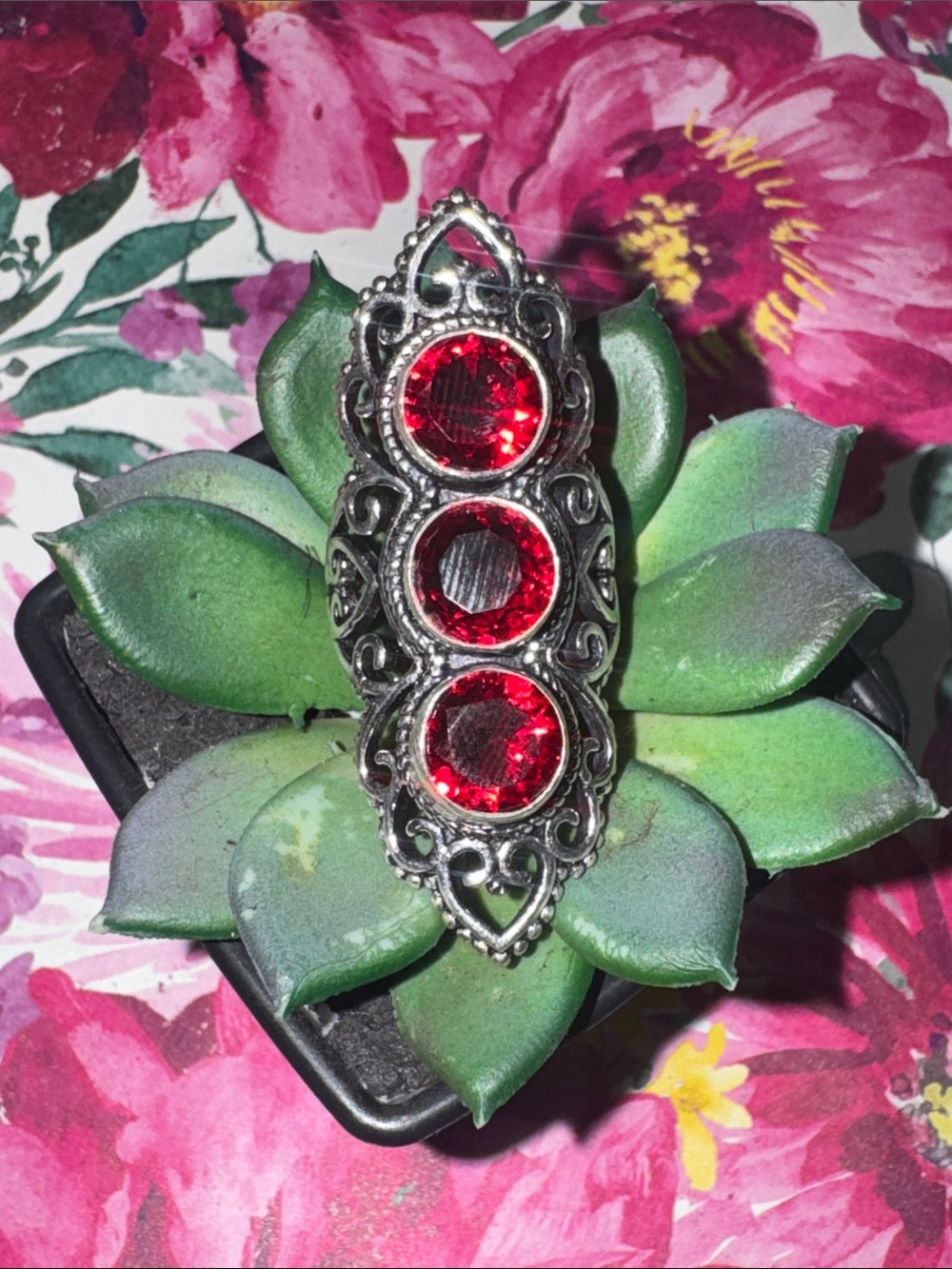 Silver Garnet Ring - Picture 3 of 11